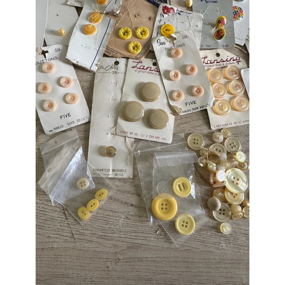 Vintage Button Lot - Le Chic, La Mode, Lansing - Mixed Red, Yellow, and Floral